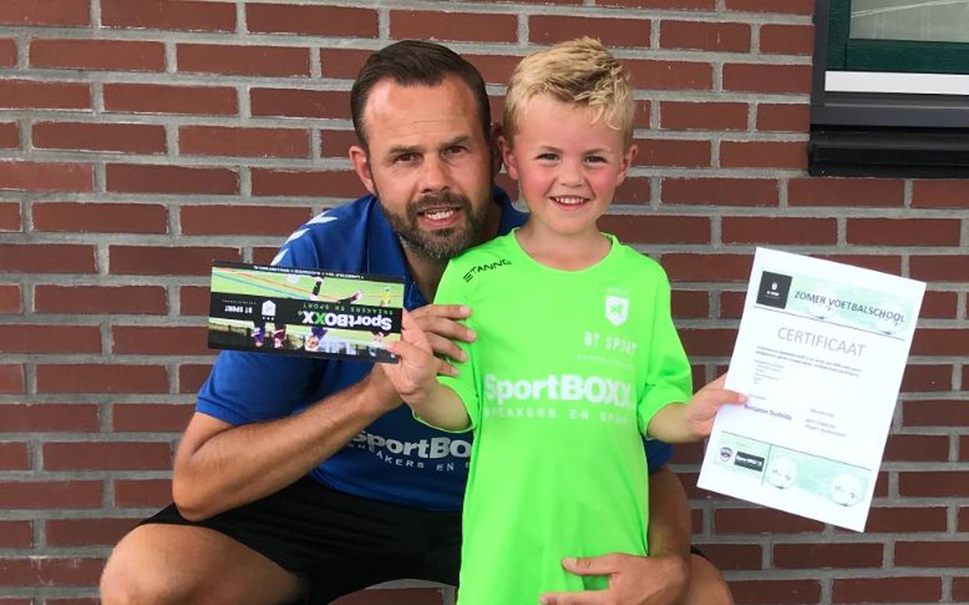 Voor Voetbalcoach Bert (44) Uit Klazienaveen Is Het Tijd Voor Een ...